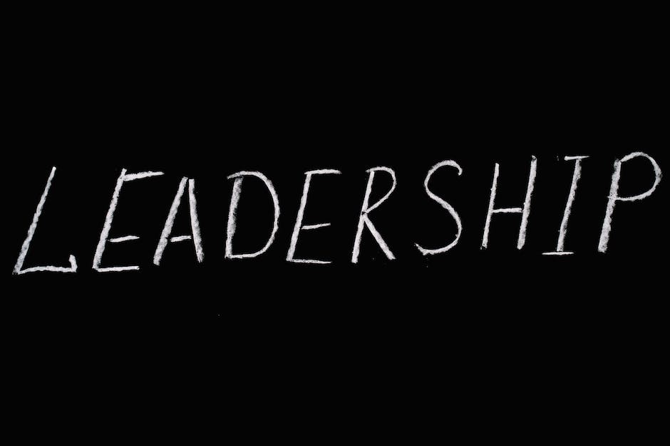 Image illustrating different leadership styles and their application in various scenarios